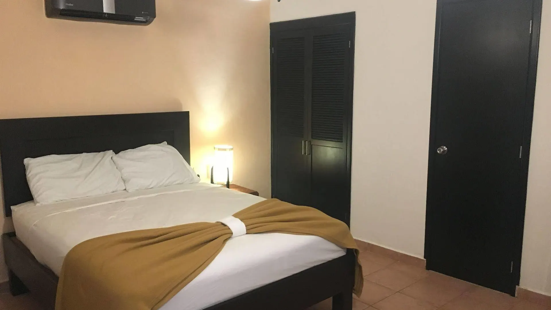 Hotel Marcianito Isla Mujeres