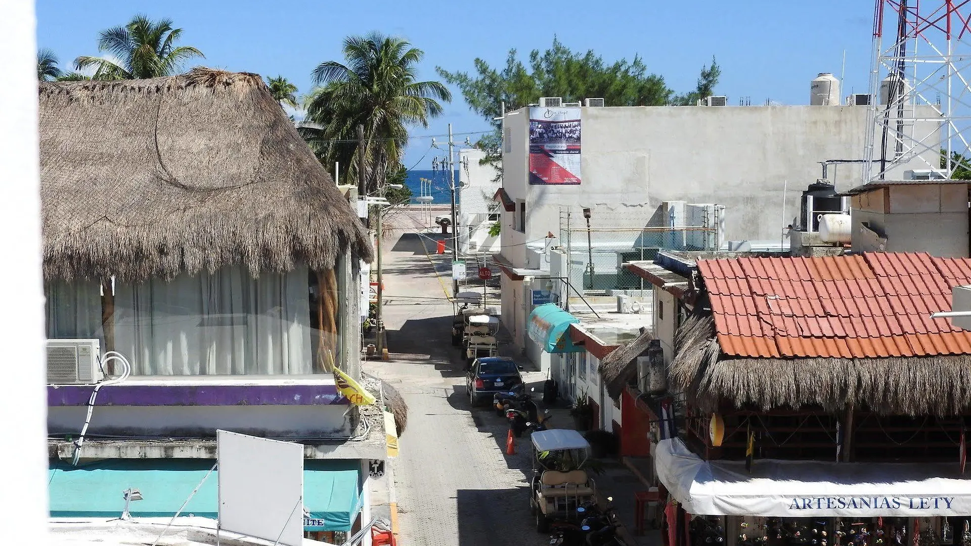 **  Hotel Marcianito Isla Mujeres Mexico